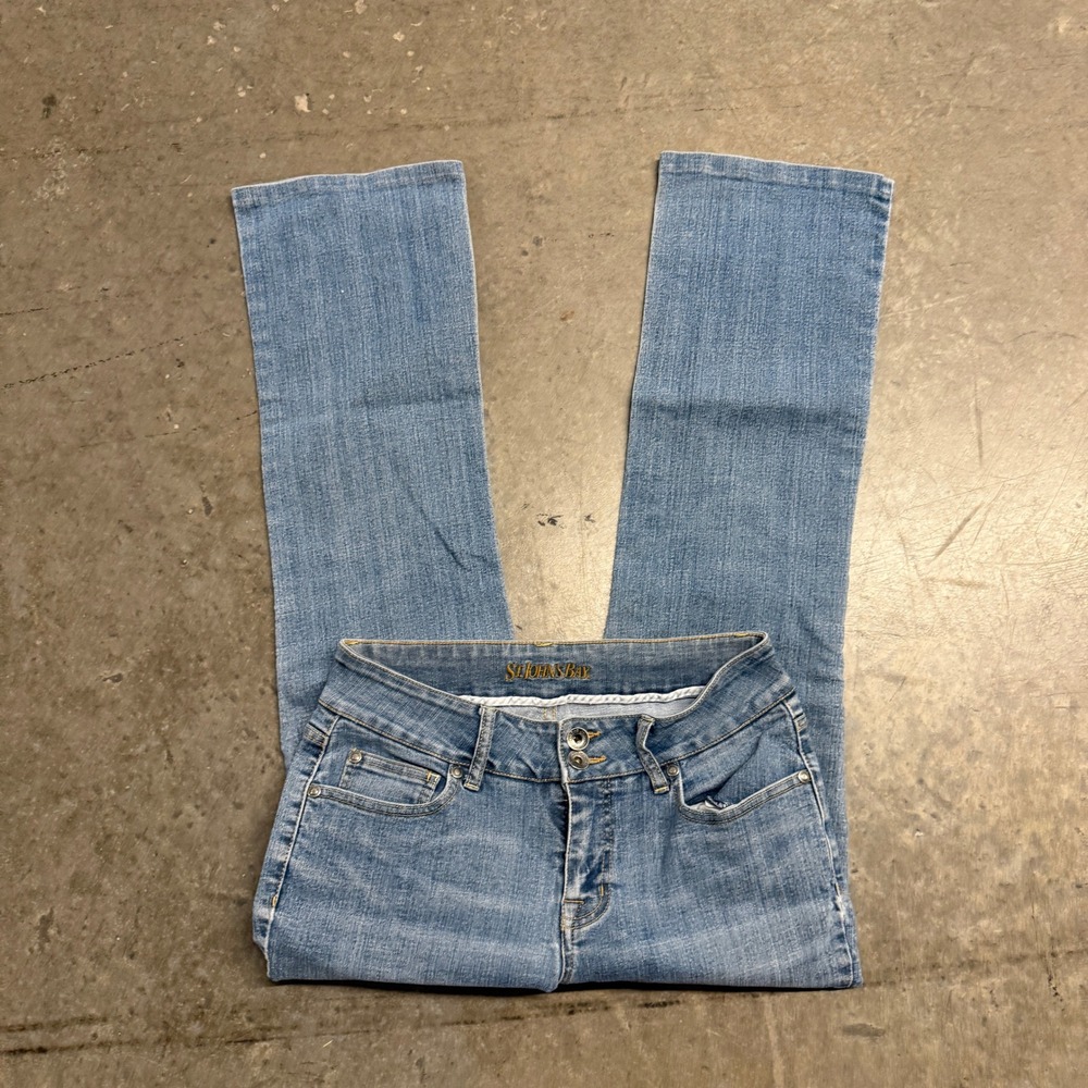 St Johns Bay Womens Bootcut Jeans Size 6 Average Medium Wash Denim Blue 2337
